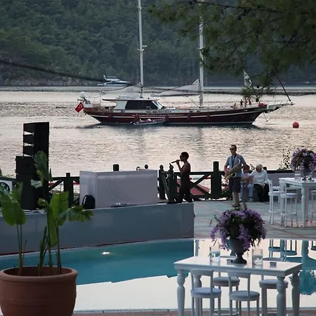 Marti Hemithea Otel *